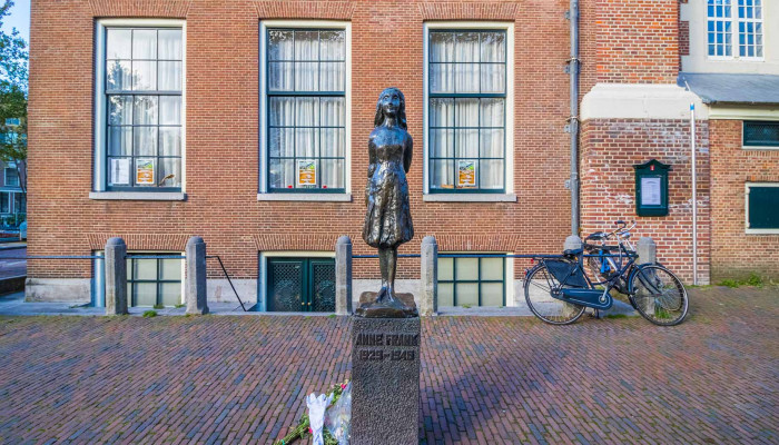 Andrew Motion: Anne Frank Huis