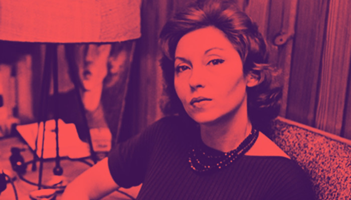 Farkasszemet nézni a szfinxszel (Clarice Lispector publicisztikájáról)