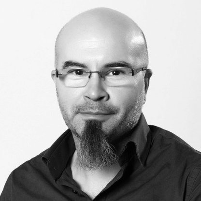 kertes_gabor_bw.jpg
