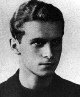 krzysztof_kamil_baczynski_maturzysta.jpg