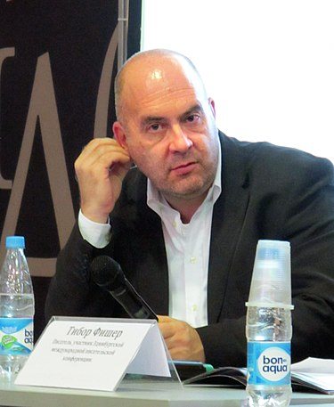 375px_tibor_fischer.jpg