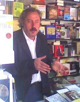 julio_llamazares.jpg