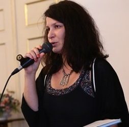 szekeres_niki_lead_web_1.jpg