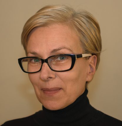 szollosiadrienne.jpg