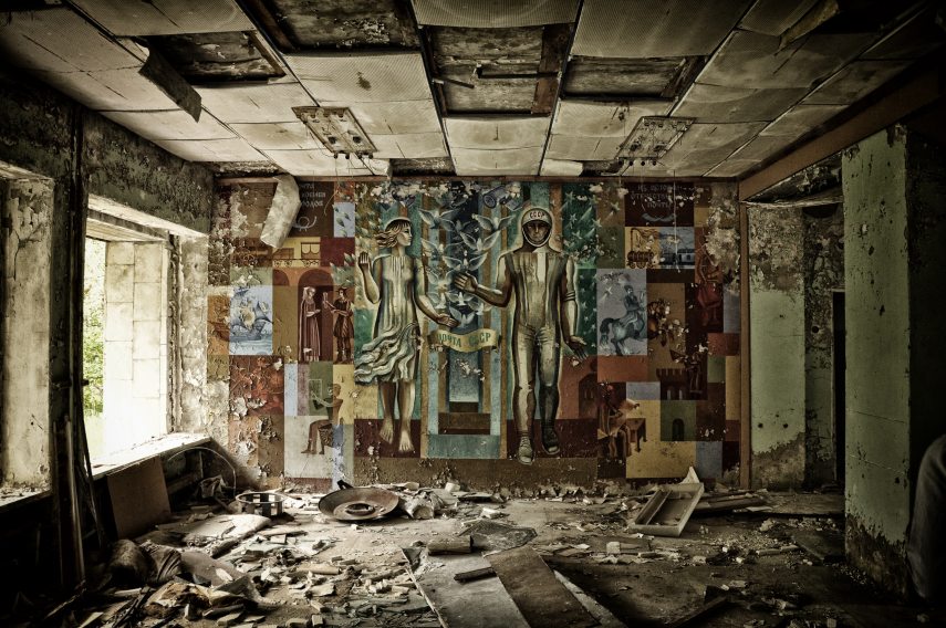 wood_art_temple_photograph_pripyat_chernobyl_629634_pxherecom.jpg