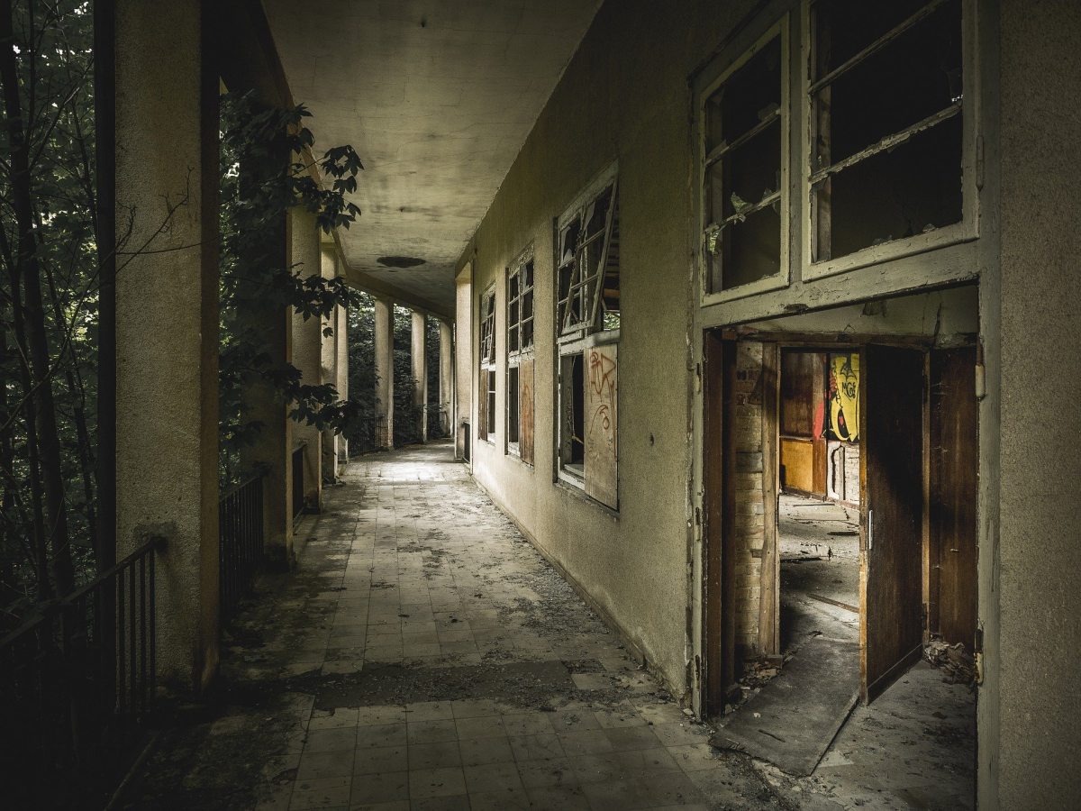 lost_place_1748153_1920_pixabay_alexanderfradellafra.jpg