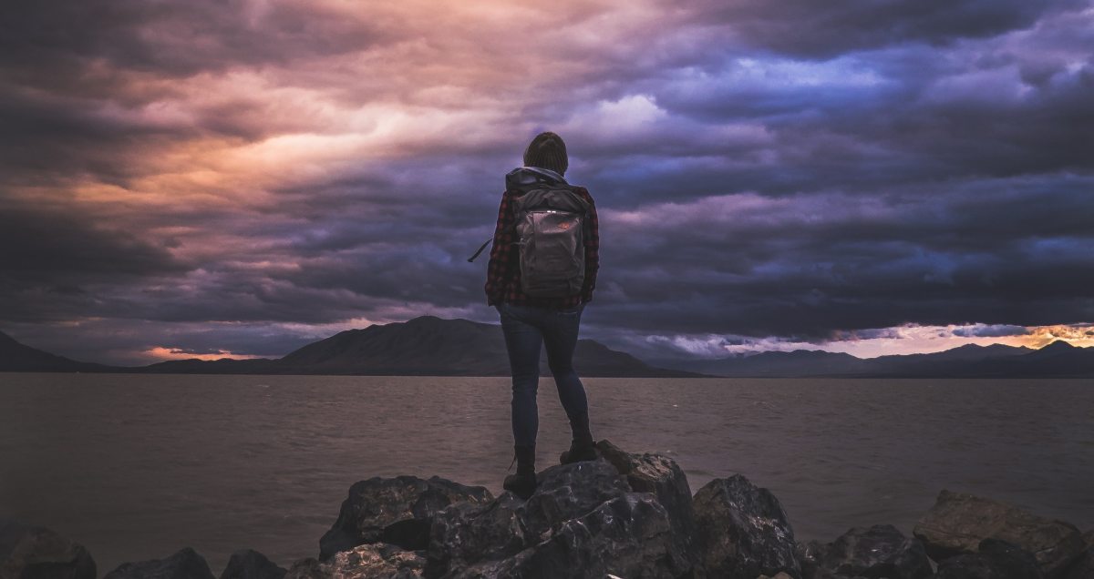 hiker_1149898_1920.jpg
