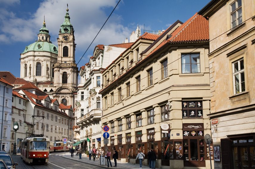 downtown_prague_czech_republic_8176.jpg
