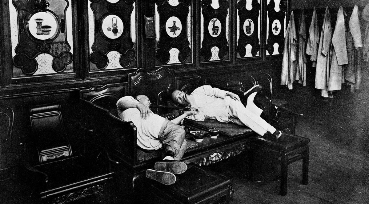 opium_barlang.jpg