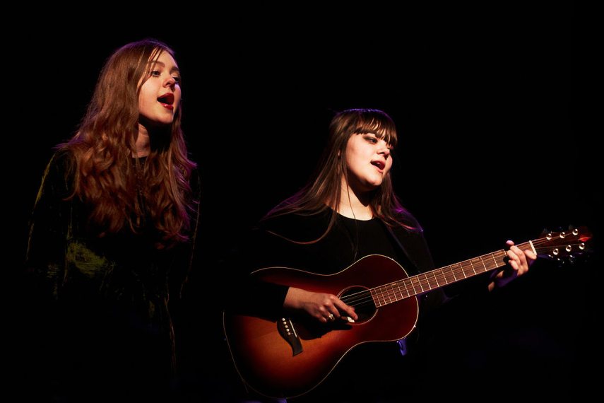 1280px_first_aid_kit_frankfurt_am_main_18022012.jpg