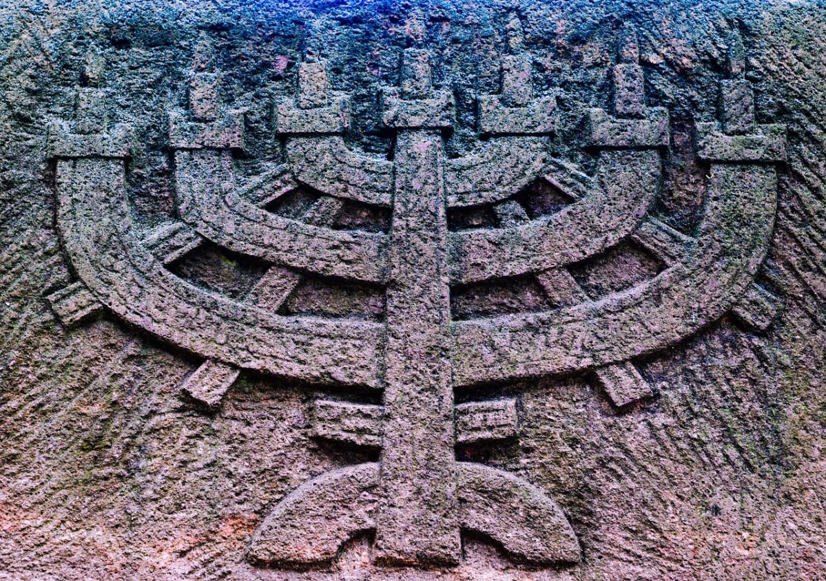 menorah_5100275_1280.jpg