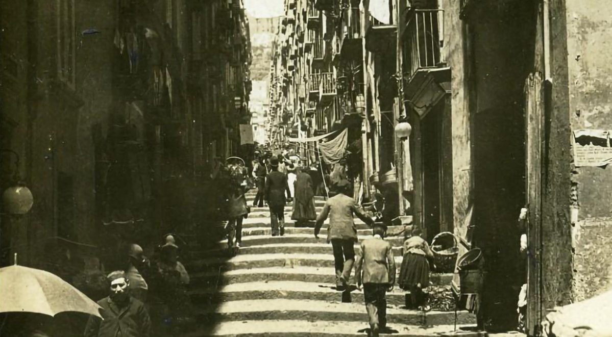 napoli.jpg