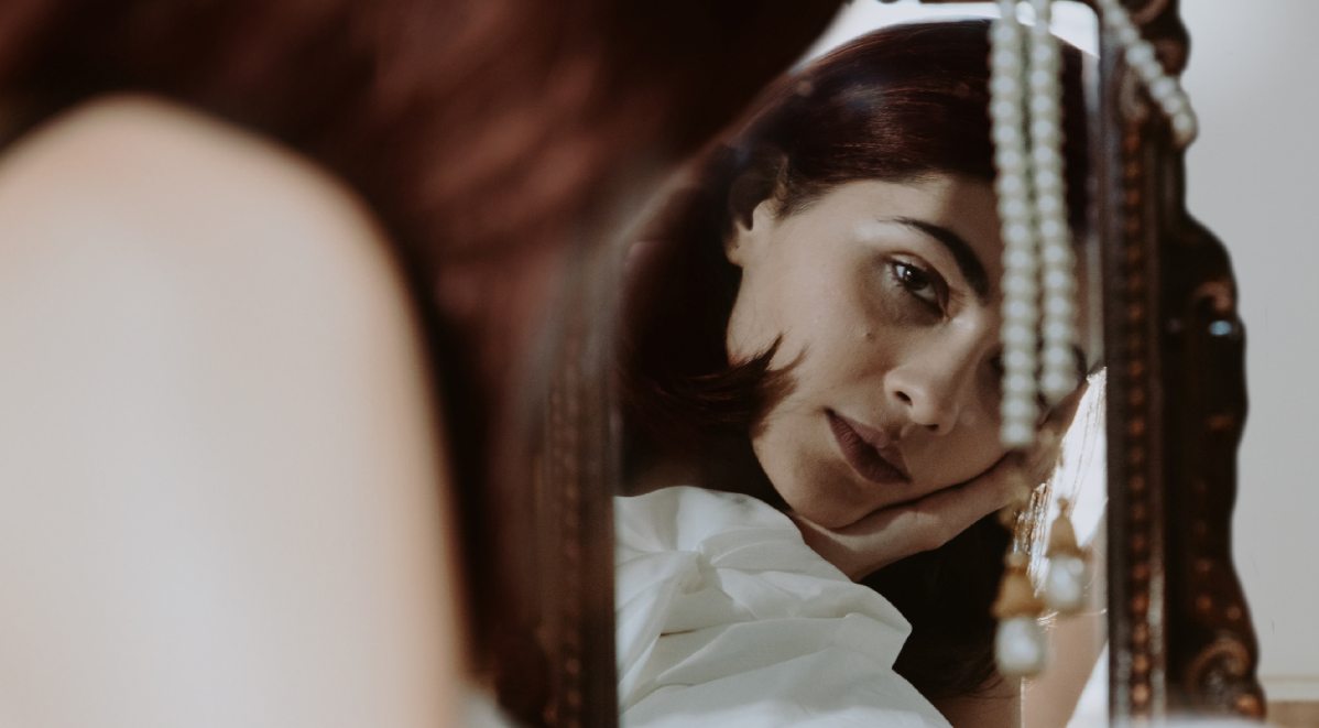 elise_dans_un_mirroir.jpg